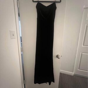 Windsor Black Strapless Sweetheart Cocktail Gown